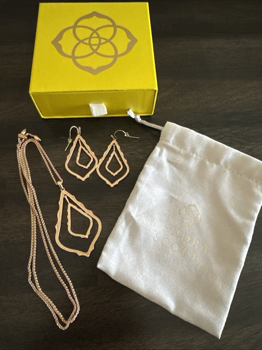 Kendra Scott Simon Long Pendant Necklace & Earrings Rose Gold